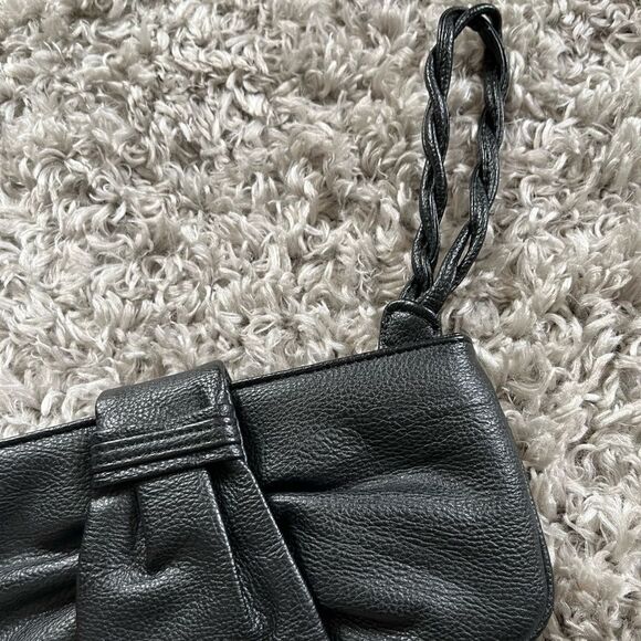 EXPRESS || Black Clutch Purse - Picture 2 of 7